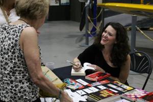 1098294_10201682060078718_748588992_n